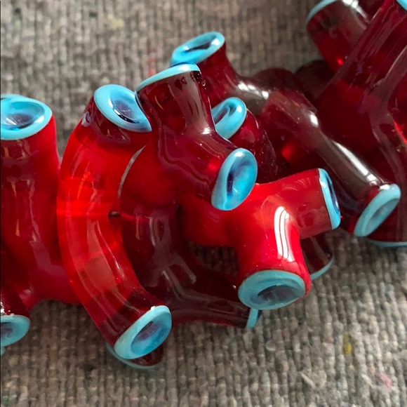 Handmade blown glass coral necklace . - Picture 2 of 6